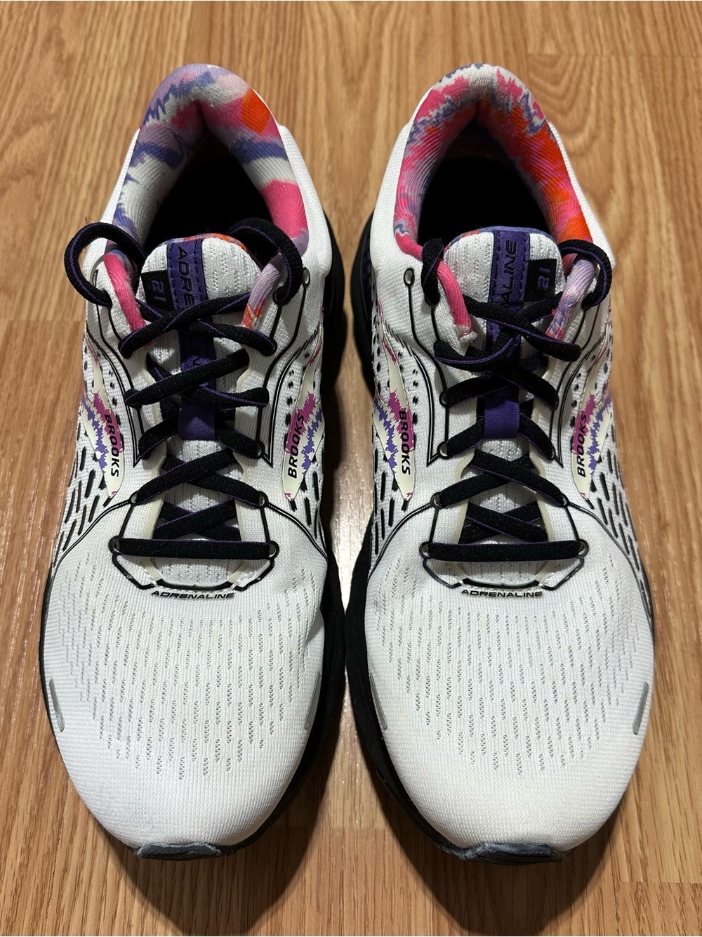 Brooks Adrenaline GTS 21 Shoes